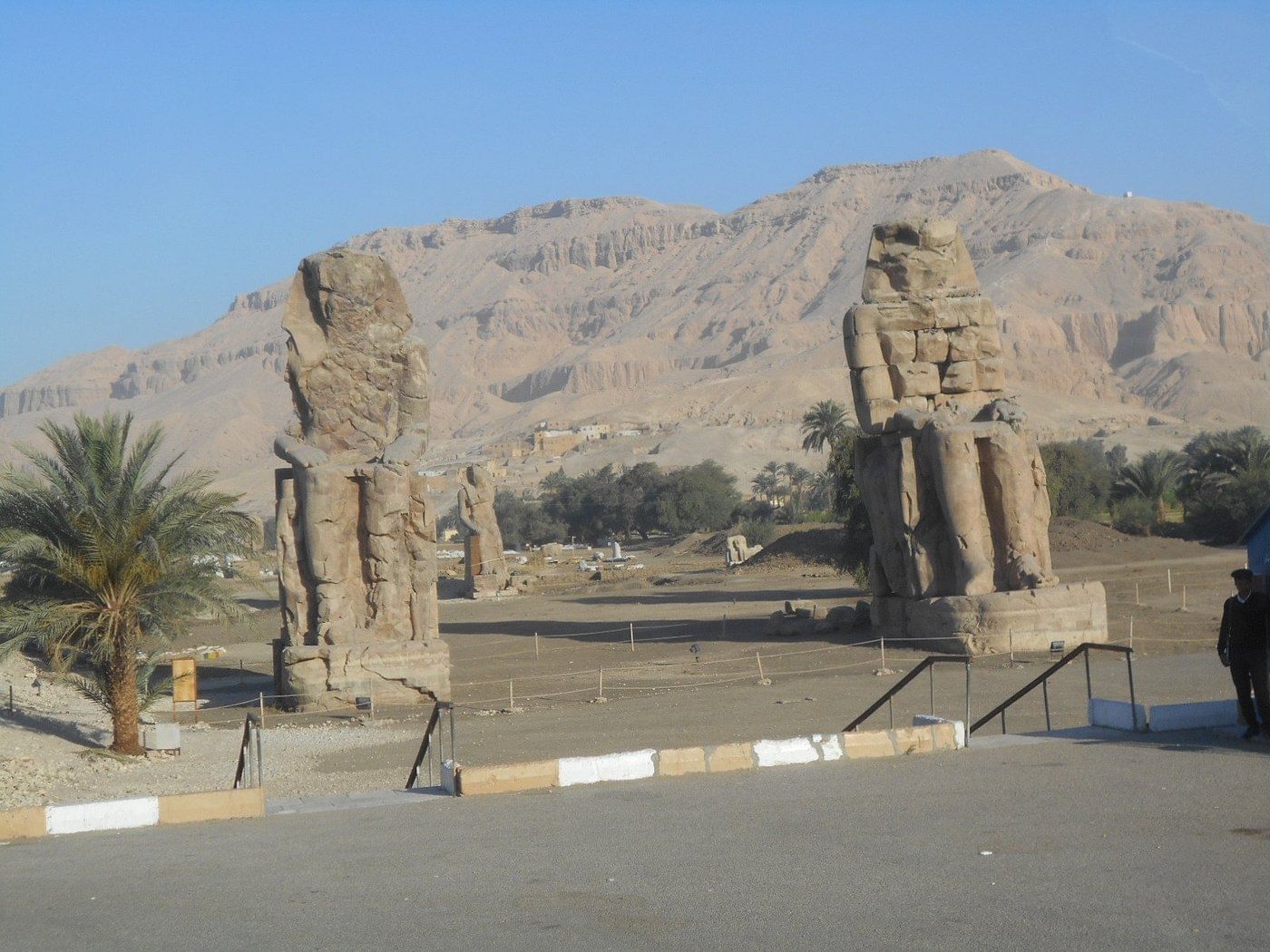Colossi of Memnon, Luxor