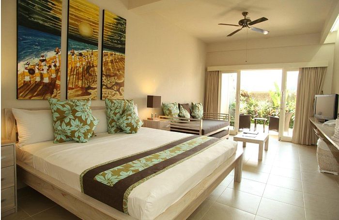 Room at Lovina Hotel