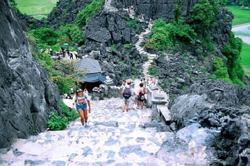 Ninh Binh 2-Day Tour from Hanoi: Hoa Lu, Tam Coc, Mua Cave