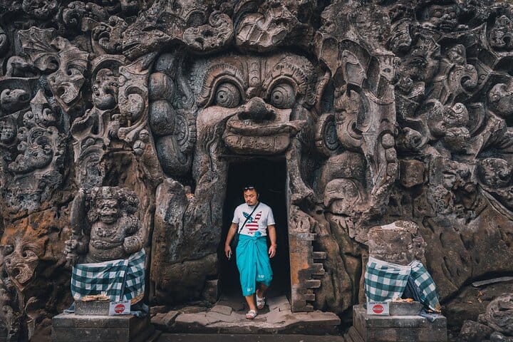Elephant cave " Goa Gajah"