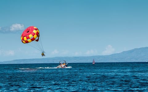 Bali Jet Ski and Parasailing with Uluwatu Temple Dance