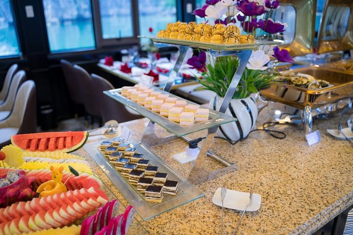 La Casta Cruise from Hanoi by Expressway Transfer - 5 Star Cruise