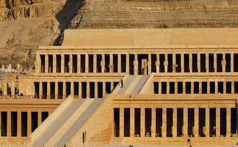 Full-Day Cultural Tour of Luxor's Valley of the Kings from Hurghada