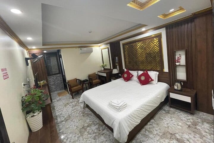 Sapa Experience 2D1N with Overnight Hotel from Hanoi by Limousine