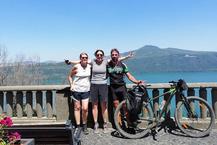 Electric Bike Adventure: Explore Appia Antica & Castel Gandolfo, Rome