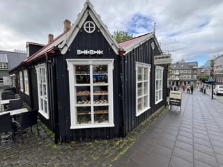 Reykjavík All In One Food Tour - Eat, Drink & Explore with Locals, photo 10