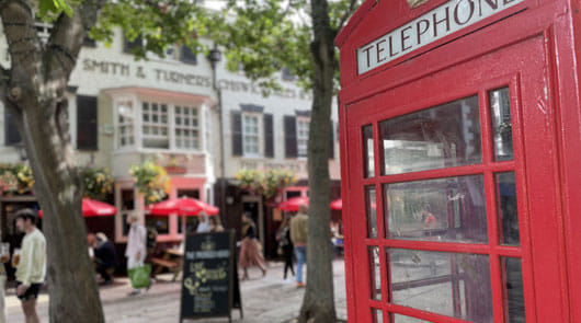 Ted Lasso Richmond & London Filming Locations Taxi Tour