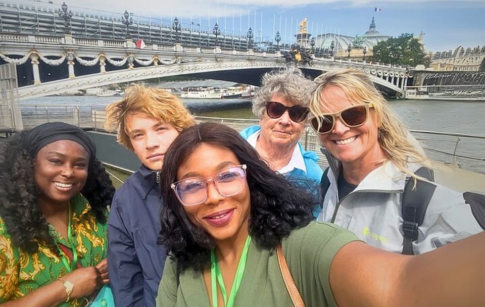 Paris Half Day Tour & Cruise, Private Guide & Louvre Entrance