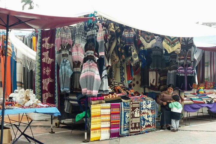 Otavalo market tour, Cayambe, Quitsato, Peguche, Cotacachi