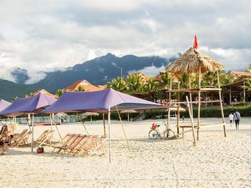 Scenic Day Tour of Hai Van Pass and Lang Co Beach in Da Nang