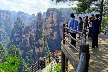 4-Day Zhangjiajie Nature Tour with VIP Lift Experience