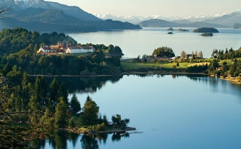 Llao Llao Hiking Tour with Hotel Transfer in Bariloche