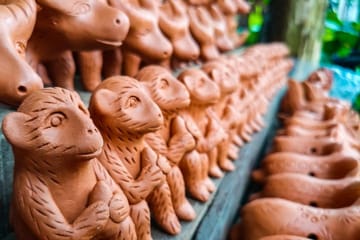 Cultural Craft Tour in Hoi An: Woodwork and Pottery