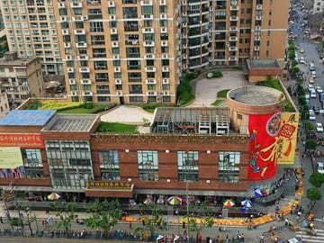 Private Shanghai Shopping Tour with Local Shopping Guru