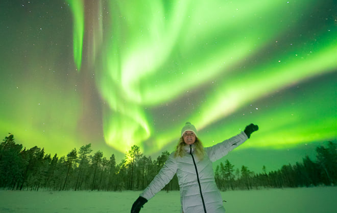 Rovaniemi: Insider Northern lights trip for families