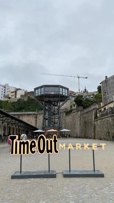 Porto Masterclass: Old Town Walking Tour with Medium Charcuterie & Drink 9