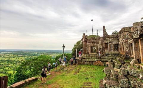 Private Tour of Phnom Chisor and Tonle Bati from Phnom Penh