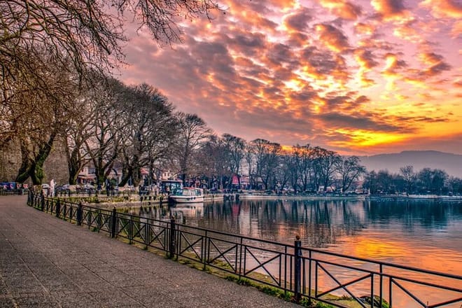 Private Transfer from Ioannina to Athens