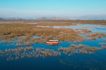 Private Skadar Lake National Park Tour with Wooden Boat and Wine
