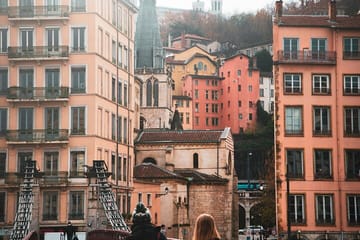 Lyon Day Trip from Paris with Guided Tours and Transport