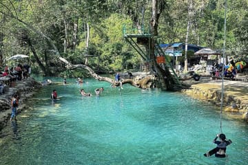 Adventure Tour: Kayak and Zipline in Vang Vieng, Laos