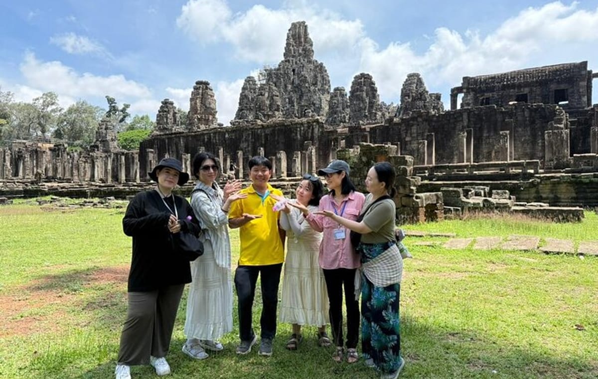 Classic Angkor Wat Sunrise or Sunset Private and Small GroupTour