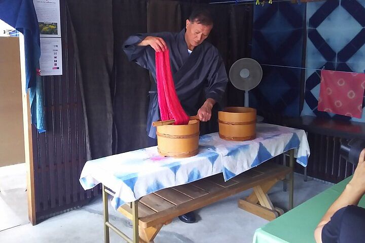 Making Original Nenju Bracelet & Safflower Dyeing in Yonezawa