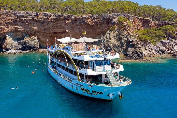 Antalya Mega Star Yacht Tour: Foam Party, Lunch & Scenic Swimming