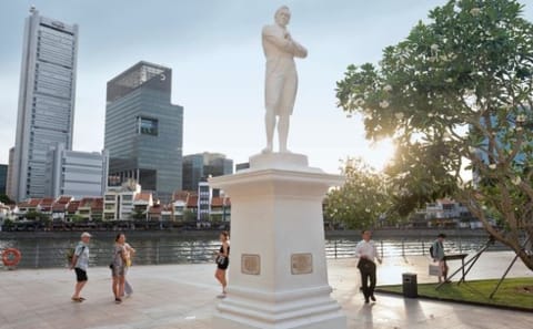 Walking Tour of Singapore's Civic District and River