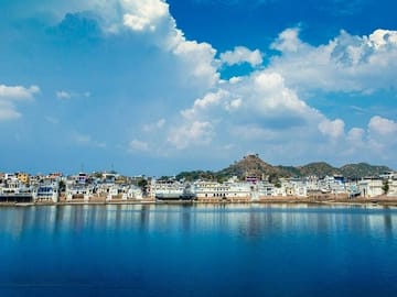 Turtle Beach Boat Tour & Mud Bath & Thermal Pool in Marmaris