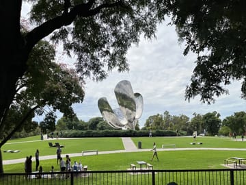 Small Group City Tour and River Cruise in Buenos Aires