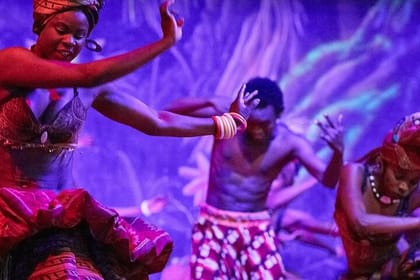 Nairobi Nightlife and Safaripark Hotel Cat Dance Dinner