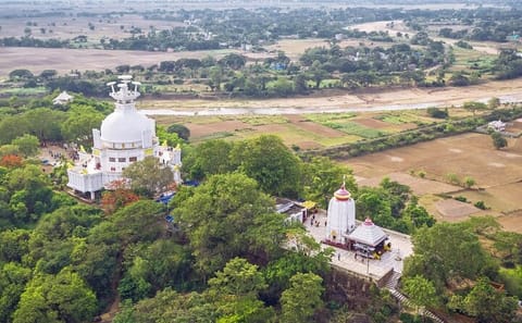 Bhubaneswar to Kolkata Tour through Mangroves and Wildlife