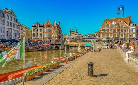Private Full-Day Tour of Ghent and Bruges from Brussels