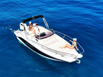 Private Boat Tour of Amalfi Coast from Sorrento