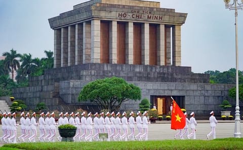 Hanoi City Half-Day Private Tour with Train Street Experience
