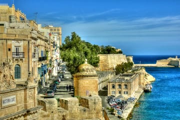 Afternoon Valletta Harbour Cruise and Free Time In Sliema (Including Guide and Transport)