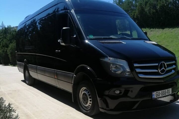 4 Full days in Georgia with private tour, free aiport