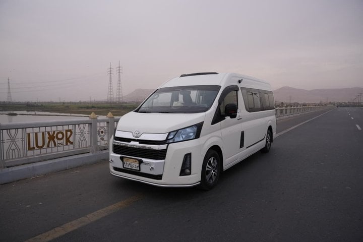 Luxor Private Tour: Valley of Queens & Habu with Guide & Tickets 4