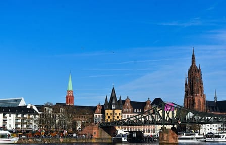 Private 10-Hour Cultural Tour of Frankfurt with Photography