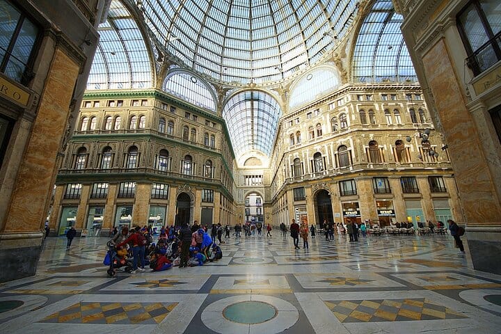 Discovering Napoli,Paestum, mozzarella&wine tasting