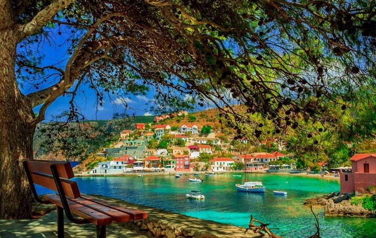 Kefalonia Highlights : Bus tour & Cruise with lunch in Fiscardo