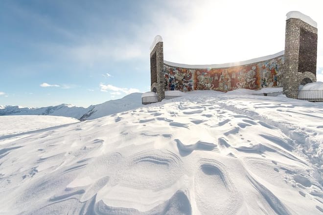 Russia-Georgia Friendship Monument