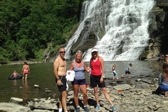 Ithaca Waterfalls Sightseeing Tour from NYC