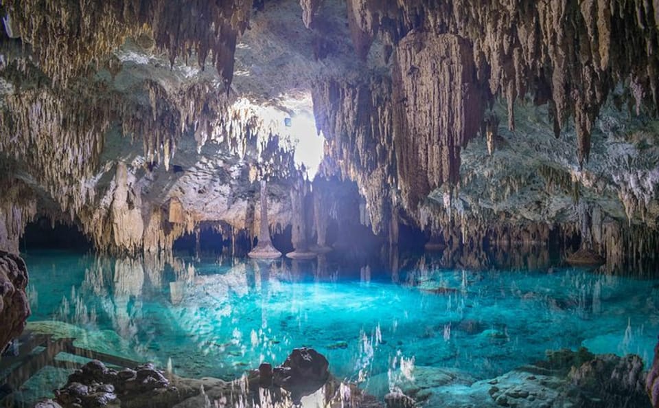 Half-Day Private Tulum and Sak Aktun Cave Cenote Tour from Cancun