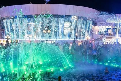 Discover FARSHA coffee and soho square with a private Car