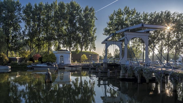 Weesp & Loenen aan de Vecht Private Tour – Premium Car & Official Guide