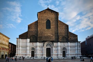 Private 8-Hour Cultural Tour of Bologna from Florence