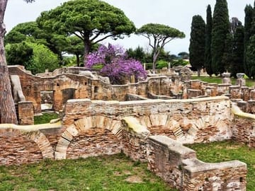 Bus Tour from Rome to the Ancient Ruins of Ostia Antica