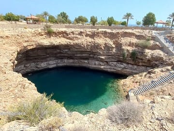 This photo for sinkhole in bimmah park